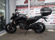 KTM 890 DUKE TECH PACK AKRAPOVIC