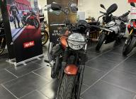 MOTO GUZZI V7 IV (850 cm3)