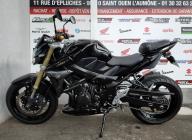 SUZUKI GSR 750