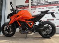 KTM 1390 SUPER DUKE R TECH PACK
