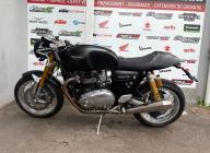 TRIUMPH THRUXTON 1200 R